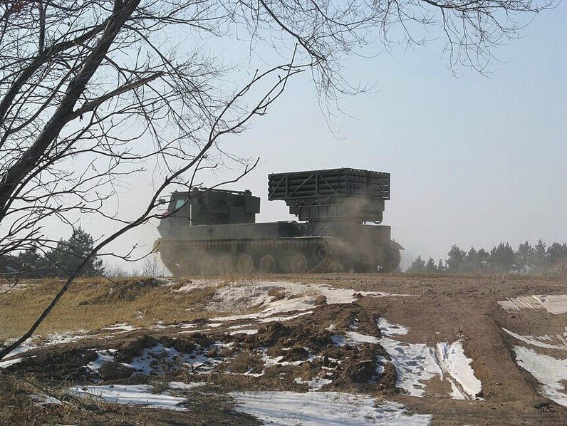 【蜗牛棋牌】无坚不摧：国产新型火箭炮曝光 可一次齐射40发