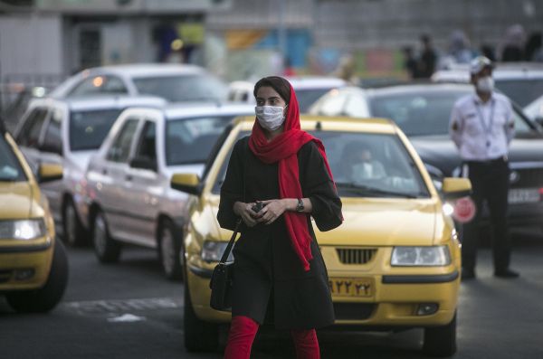 外媒：伊朗总统称染疫不报将受“最严厉惩罚”
