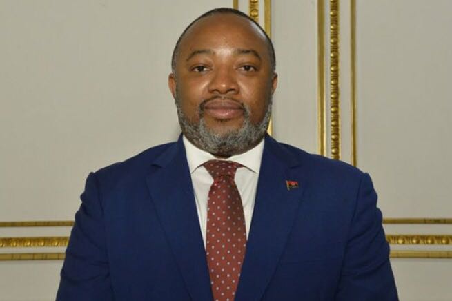 安哥拉工商部长确诊感染新冠病毒