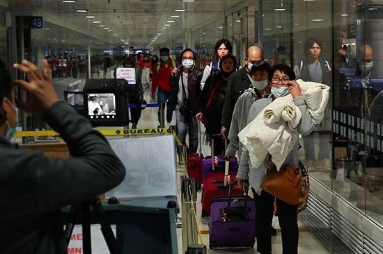 菲律宾禁止来自20个国家和地区的旅客入境
