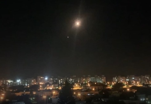 两枚火箭弹从巴勒斯坦加沙地带射向以色列南部