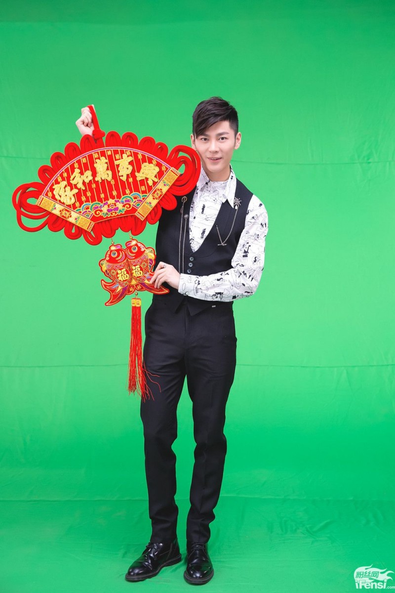 王嘉北京春晚穿越两节目 古装造型吸睛