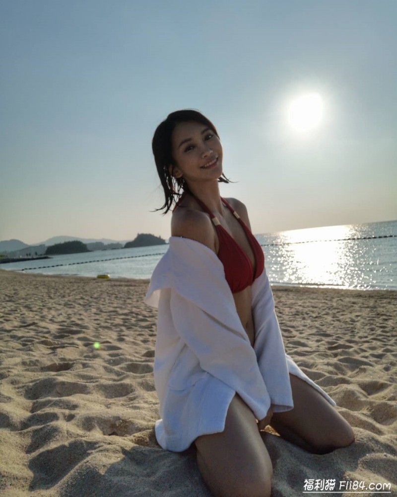 今日妹子图20200316：圆身美体乐雨欣Mia脂肪全往胸上长！