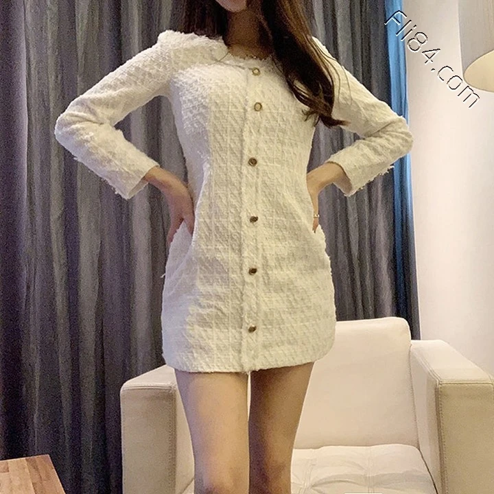 网拍服饰老板娘“엘린”,诱人长腿实在太养眼!