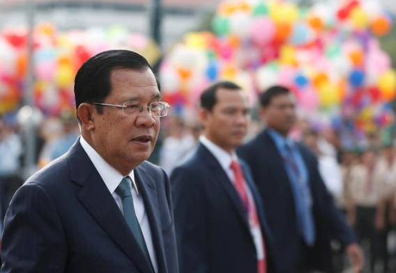 柬埔寨首相宣布将接收中国新冠疫苗 会亲自迎接