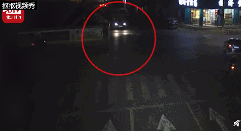 【蜗牛棋牌】场面一度非常尴尬。。。都怪那群小姐姐太漂亮