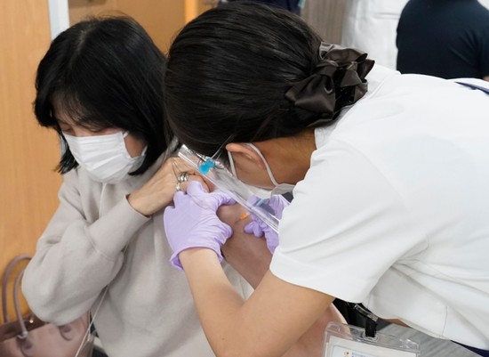 日本报告第三例接种新冠疫苗后过敏反应