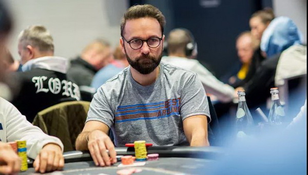 【蜗牛棋牌】丹牛公开Phil Hellmuth锦标赛记录 并称他不是顶尖牌手!