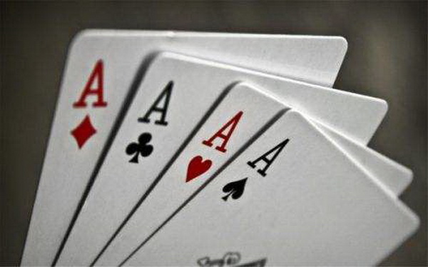 德州扑克优秀的牌手要学会摒弃证实性偏见