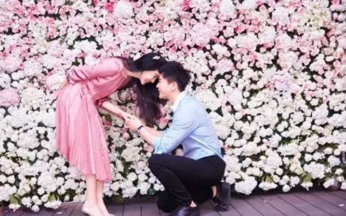 网友曝光范冰冰李晨复合还发文官宣？真相揭开