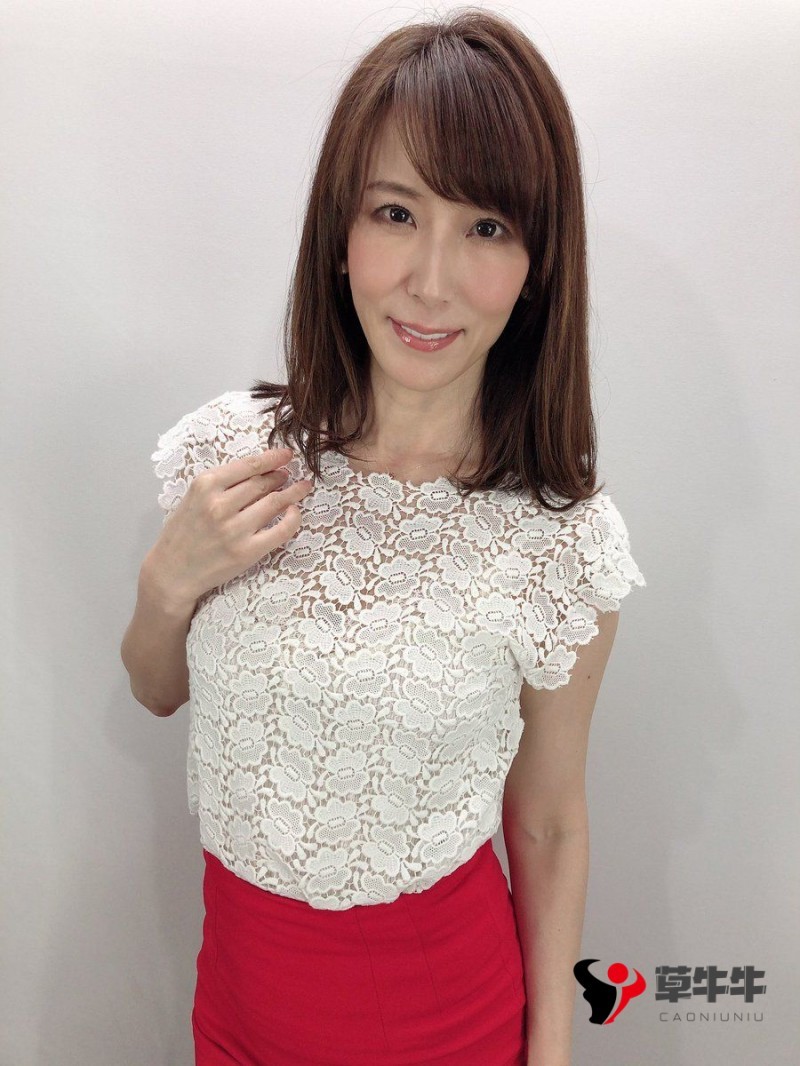 【蜗牛棋牌】熟女界影后级别的存在,直到今天都还是发片神器,泽村玲子(Honami Takasaka)