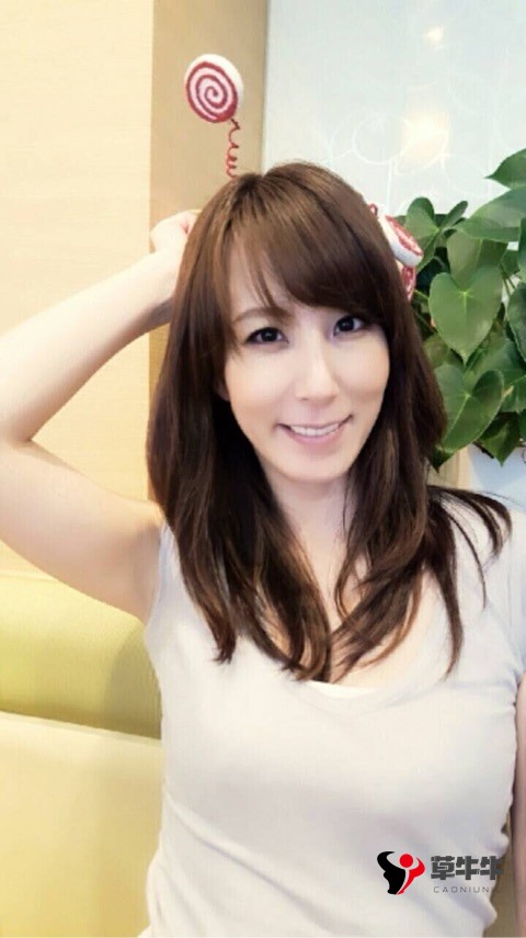 【蜗牛棋牌】熟女界影后级别的存在,直到今天都还是发片神器,泽村玲子(Honami Takasaka)