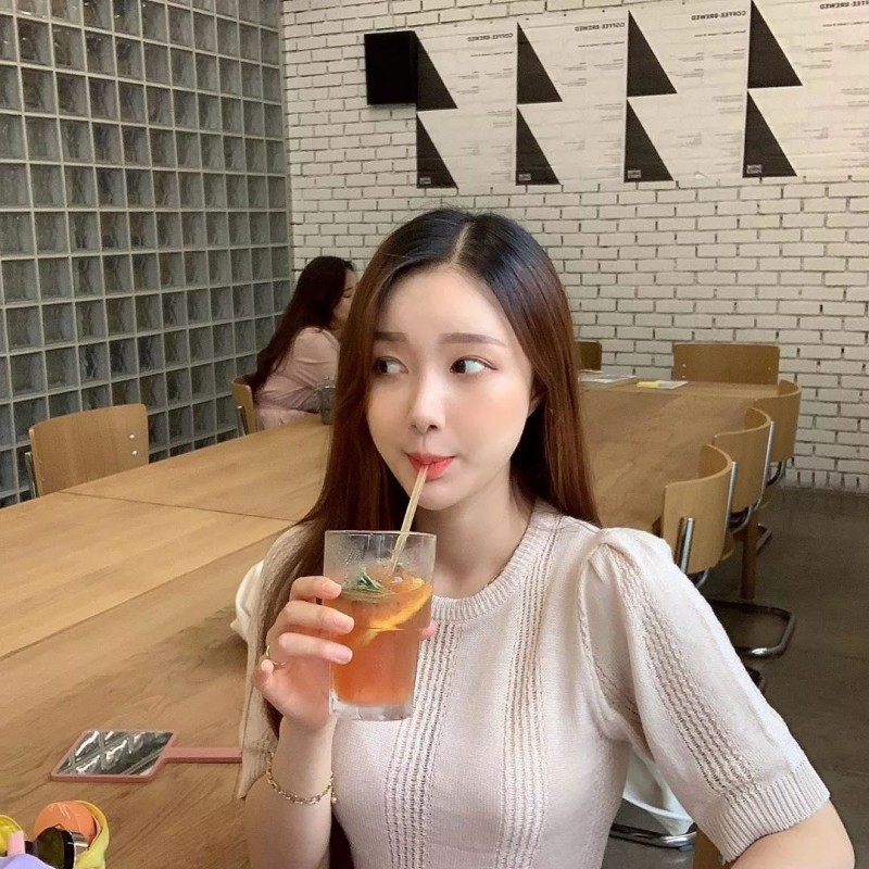 【蜗牛棋牌】深藏不露的身材最迷人