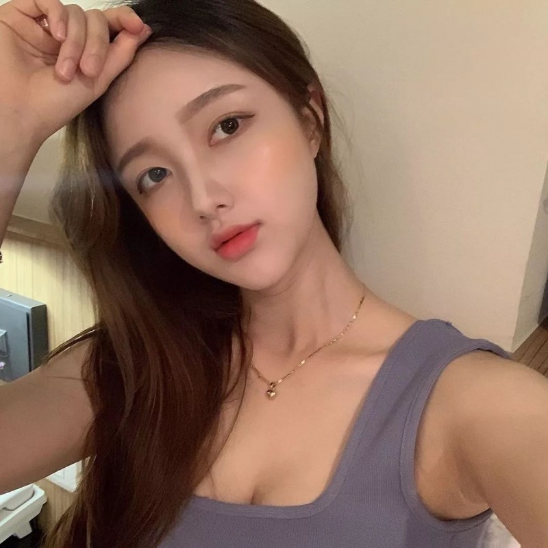 【蜗牛棋牌】深藏不露的身材最迷人