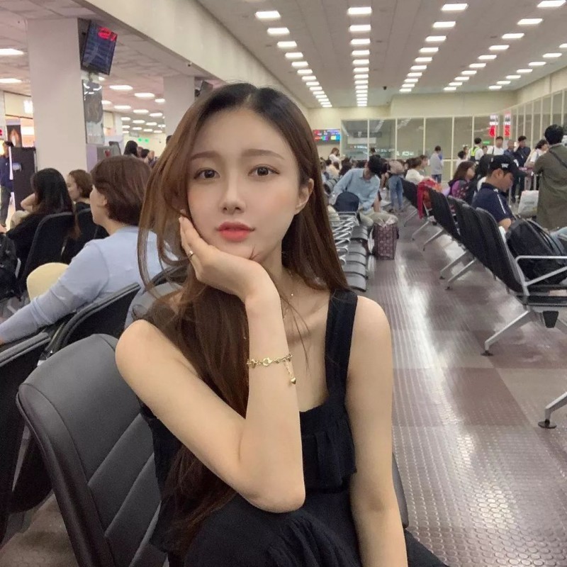 【蜗牛棋牌】深藏不露的身材最迷人