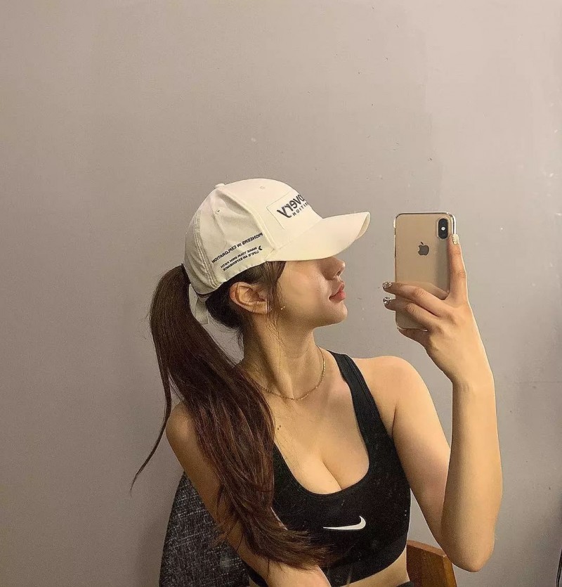 【蜗牛棋牌】深藏不露的身材最迷人