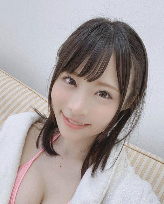 【蜗牛棋牌】吉冈日和(吉岡ひより) SSNI-995:清新美少女S1毕业作,去温泉干一晚!