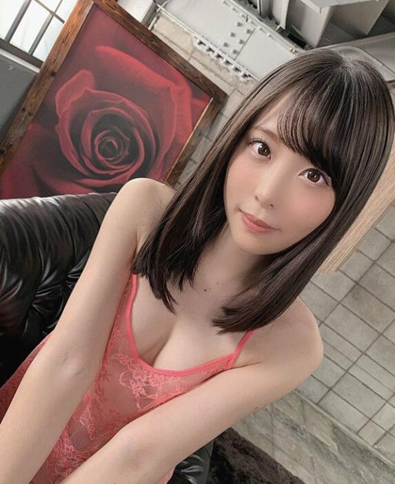 【蜗牛棋牌】吉冈日和(吉岡ひより) SSNI-995:清新美少女S1毕业作,去温泉干一晚!