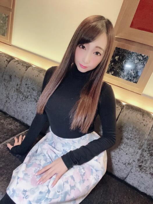 【蜗牛棋牌】不脱也没地方去!拍艾薇是她们的救赎!