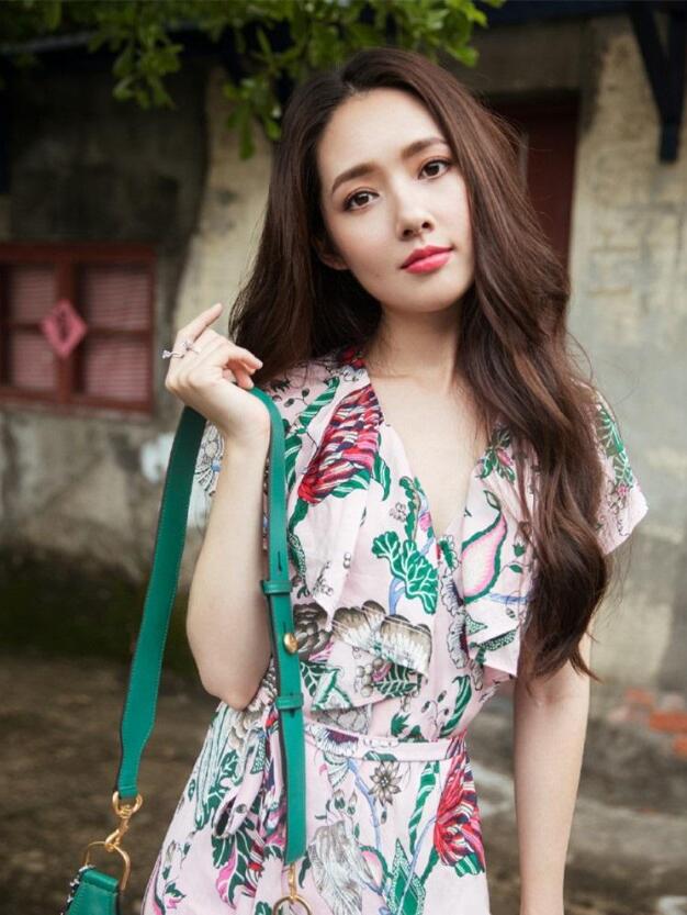 【蜗牛棋牌】郭碧婷 LikeTCCAsia中国百大最美面孔第八十四位美照鉴赏及个人资料