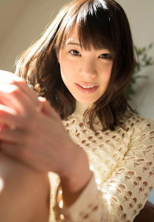 【蜗牛棋牌】铃村爱里(铃村あいり,Suzumura-Airi)第100部作品ABW-099介绍:进入未知的快乐领域!