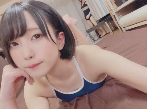【蜗牛棋牌】日泉舞香个人资料及作品DOKS-539:高中美少女丝袜引诱!