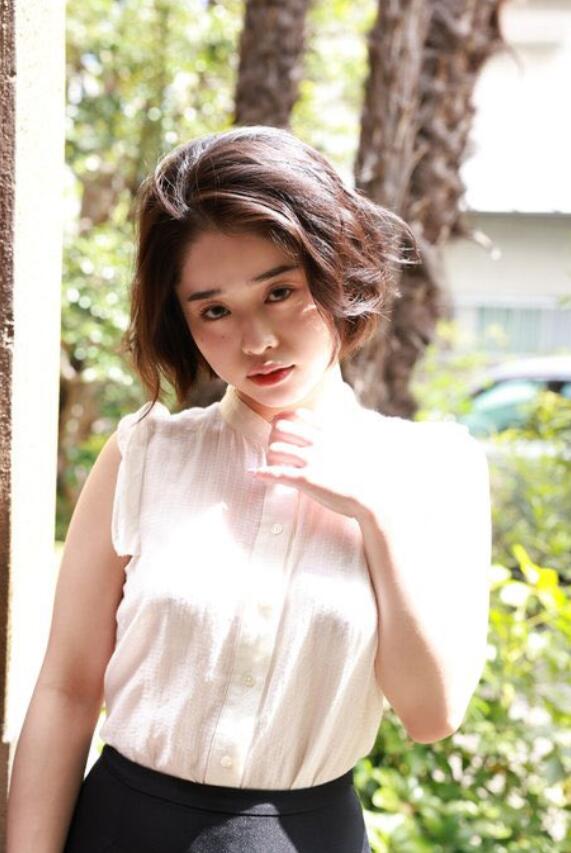 【蜗牛棋牌】百年一度的新人!写真业界的前大物!SOD STAR新救星MINAMO作品STARS–371介绍及封面预览