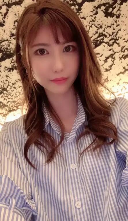 【蜗牛棋牌】蓝芽水月(藍芽みずき)MIDE-906:风俗店兼职被发现沦为弟弟奴隶!