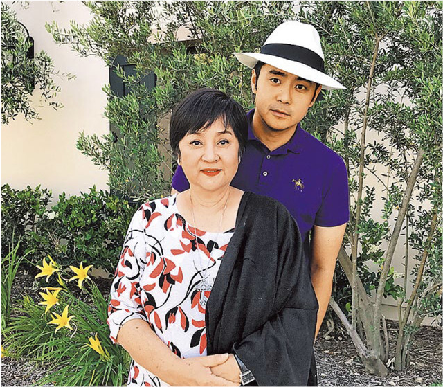 谢贤前妻甄珍脑出血做开颅手术 儿子贴身照顾