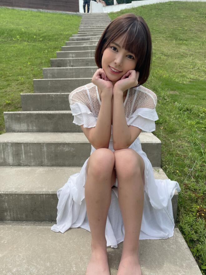 【蜗牛棋牌】本田乃夜(本田のえる,Honda-Noeru)KMHRS-045:没有自信美少女靠为爱鼓掌让自己进化!