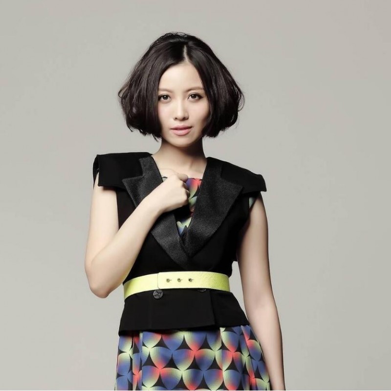 【蜗牛棋牌】姚贝娜 中国内地流行乐女歌手美照分享及个人资料