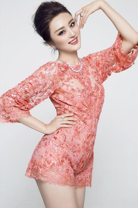 甘露 第三届中国电视好演员“优秀演员奖”女星美照分享及个人资料