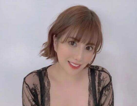 【蜗牛棋牌】有栖花绯(有栖花あか,Asuka-Aka)作品SSIS-111介绍:不爱穿内衣的巨RU靓妹让周围男性疯狂!