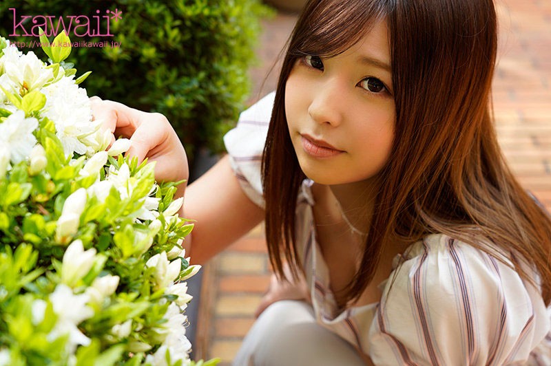 【蜗牛棋牌】一出道就12连发!柚叶あおい要成男优恶梦!