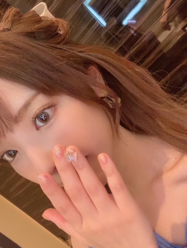 【蜗牛棋牌】桃乃木香奈(桃乃木かな)新作品介绍:偶像美少女与干爹开房玩超大!