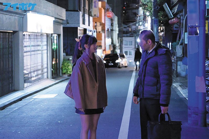 【蜗牛棋牌】一起自慰吧！“希岛あいり”搭讪素人与她做色色的事情，意想不到的性爱大爆走！