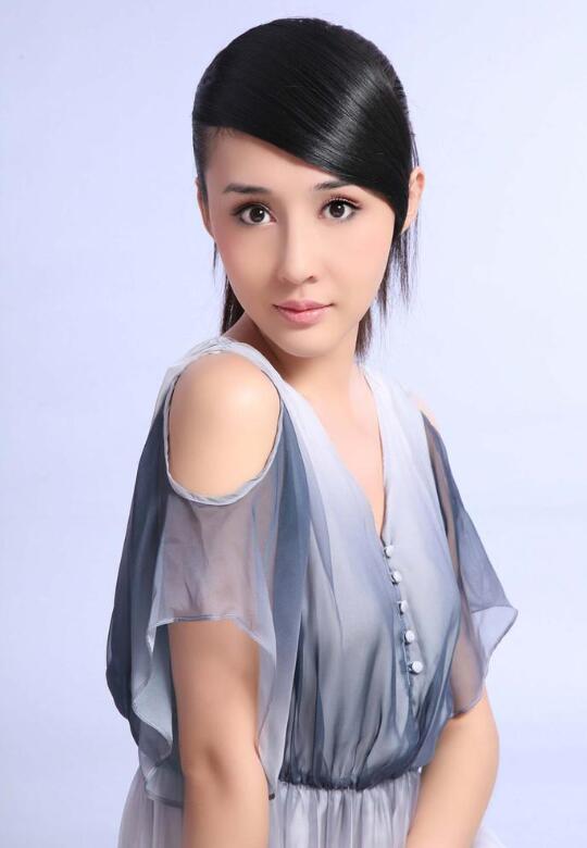 【蜗牛棋牌】陈美行 2011年度观众喜爱的电视剧演员最喜爱演员美照鉴赏