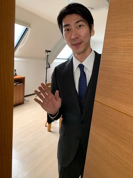 【蜗牛棋牌】最惨绿巨人！被NTR的男优竟遭此虐待！