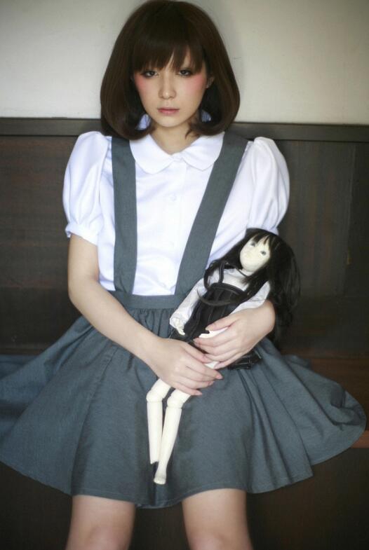 【蜗牛棋牌】仲村美羽(仲村みう)新作品介绍:错过末班车只好去美上司家为爱鼓掌!