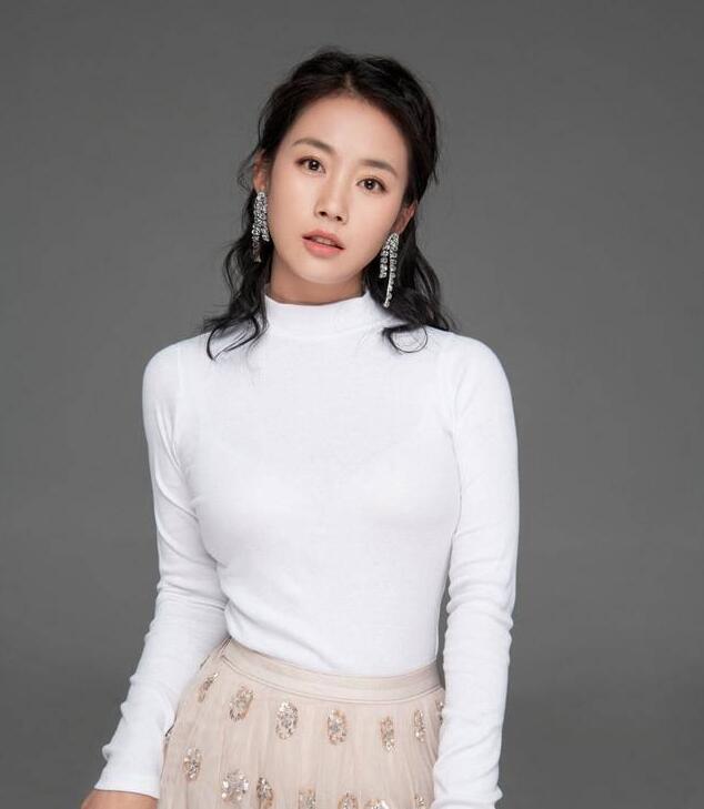 【蜗牛棋牌】高雅轩 内地高颜值女星美照鉴赏