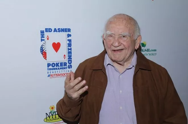 扑克爱好玩家Ed Asner 去世， 享年 91 岁！