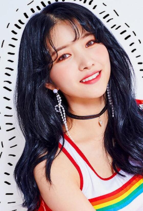 【蜗牛棋牌】金韶情 韩国女子组合GFRIEND成员美照鉴赏