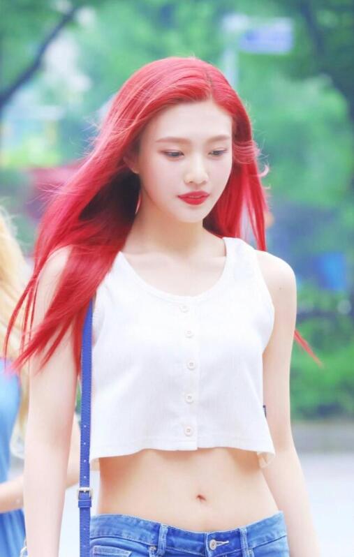 【蜗牛棋牌】朴秀荣 韩国女子演唱组合Red Velvet成员美照(多图)鉴赏及个人资料