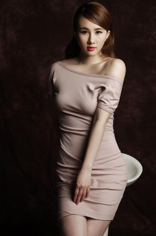 【蜗牛棋牌】孟瑶 蜜丝佛陀美丽模坊全国总冠军美照分享及个人资料