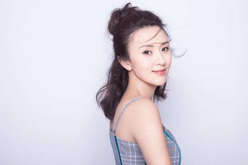【蜗牛棋牌】赵恺依 悉尼华裔小姐选美季军美照鉴赏