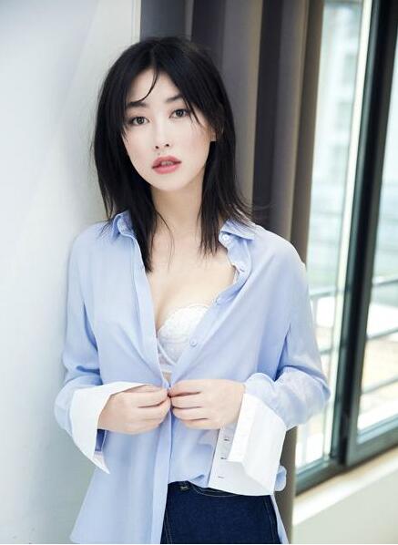 【蜗牛棋牌】朱珠 MTV VJ大赛北京赛冠军美照鉴赏