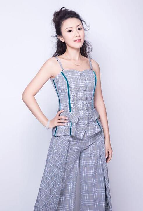 【蜗牛棋牌】赵恺依 悉尼华裔小姐选美季军美照鉴赏