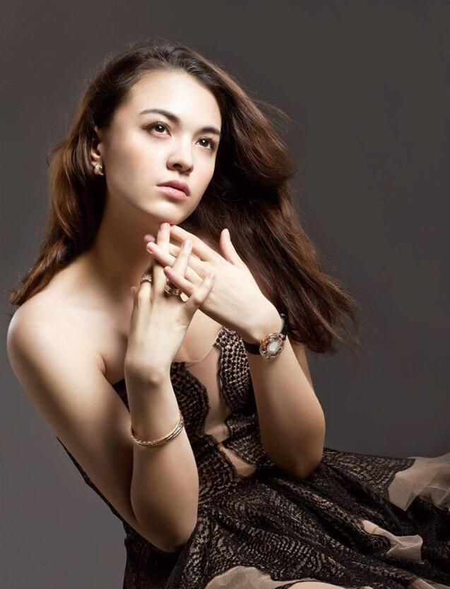 【蜗牛棋牌】张榕容 微博电视剧大赏十大人气女演员美照分享及个人资料