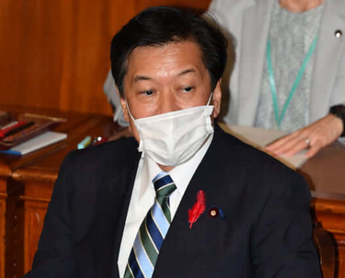 岸田内阁环境大臣被曝“痴迷邪教” 扬言咒杀同僚