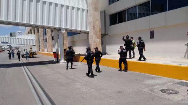 【蜗牛棋牌】墨西哥坎昆国际机场发生枪击案 伤亡情况不明